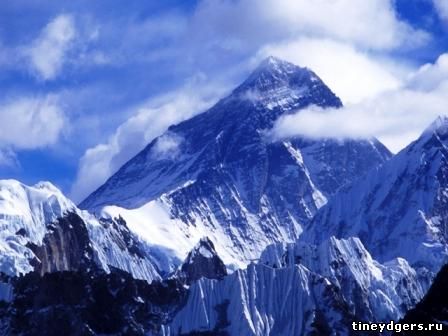 Джомолунгма (Эверест) – 8848 метров