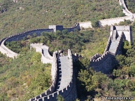 Кто построил Великую Китайскую стену?